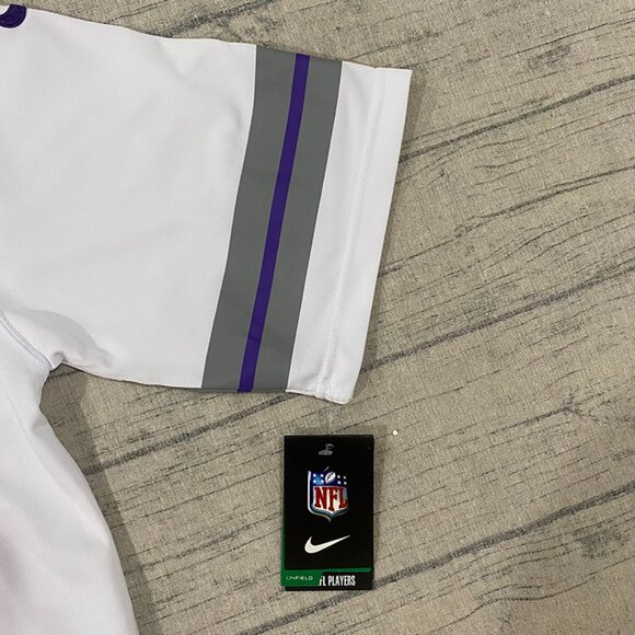 Justin Jefferson Minnesota Vikings #18 Jersey - Picture 5 of 8